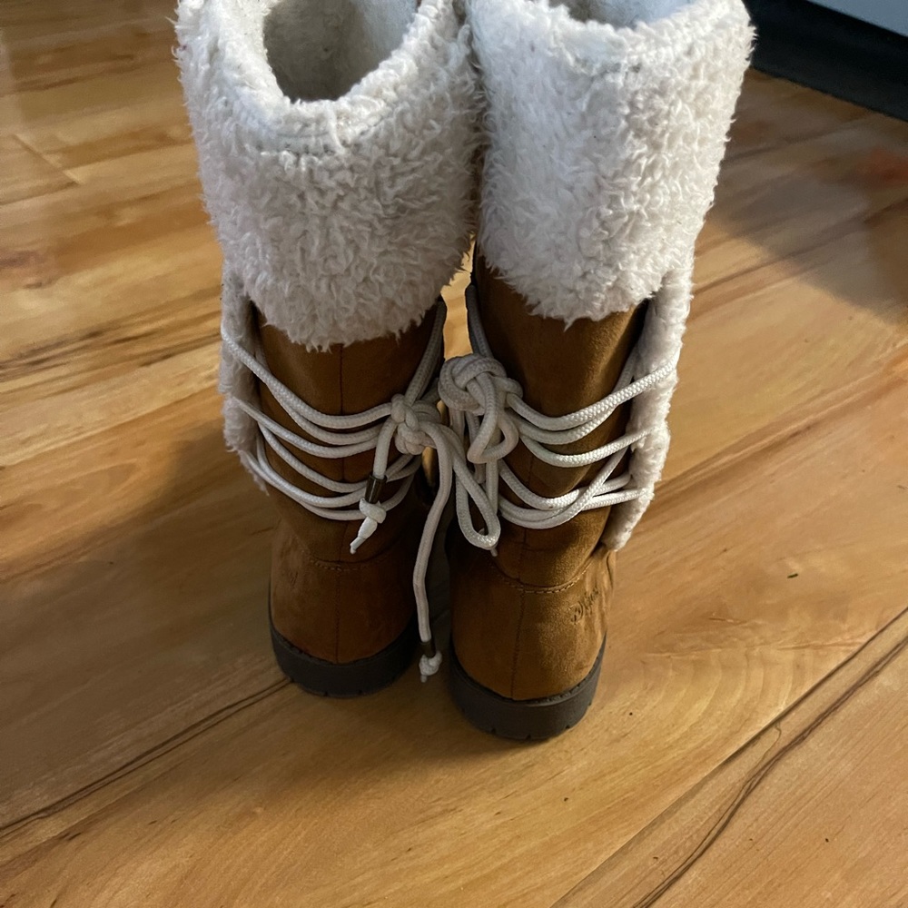 suede boot - Picture 2 of 5
